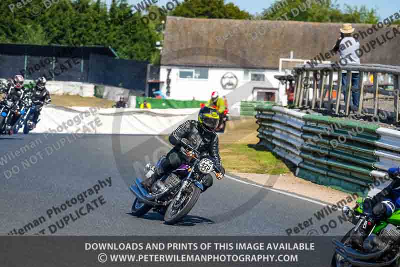 Vintage motorcycle club;eventdigitalimages;mallory park;mallory park trackday photographs;no limits trackdays;peter wileman photography;trackday digital images;trackday photos;vmcc festival 1000 bikes photographs